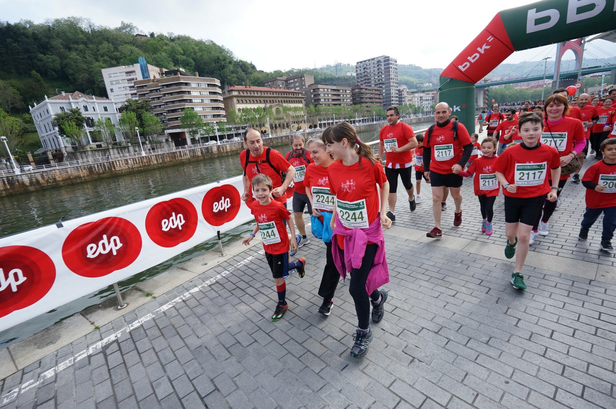 Foto 15 de la Carrera Familiar de Bilbao 2016