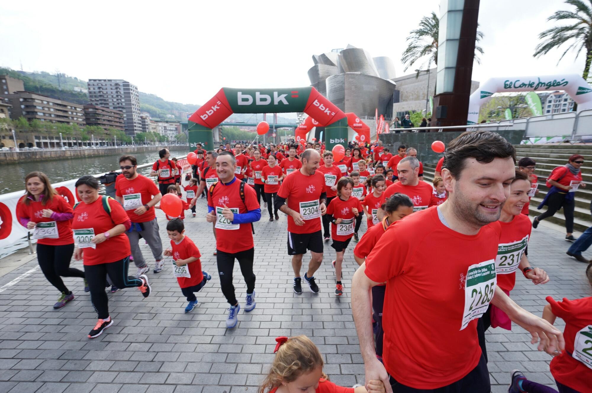 Foto 20 de la Carrera Familiar de Bilbao 2016
