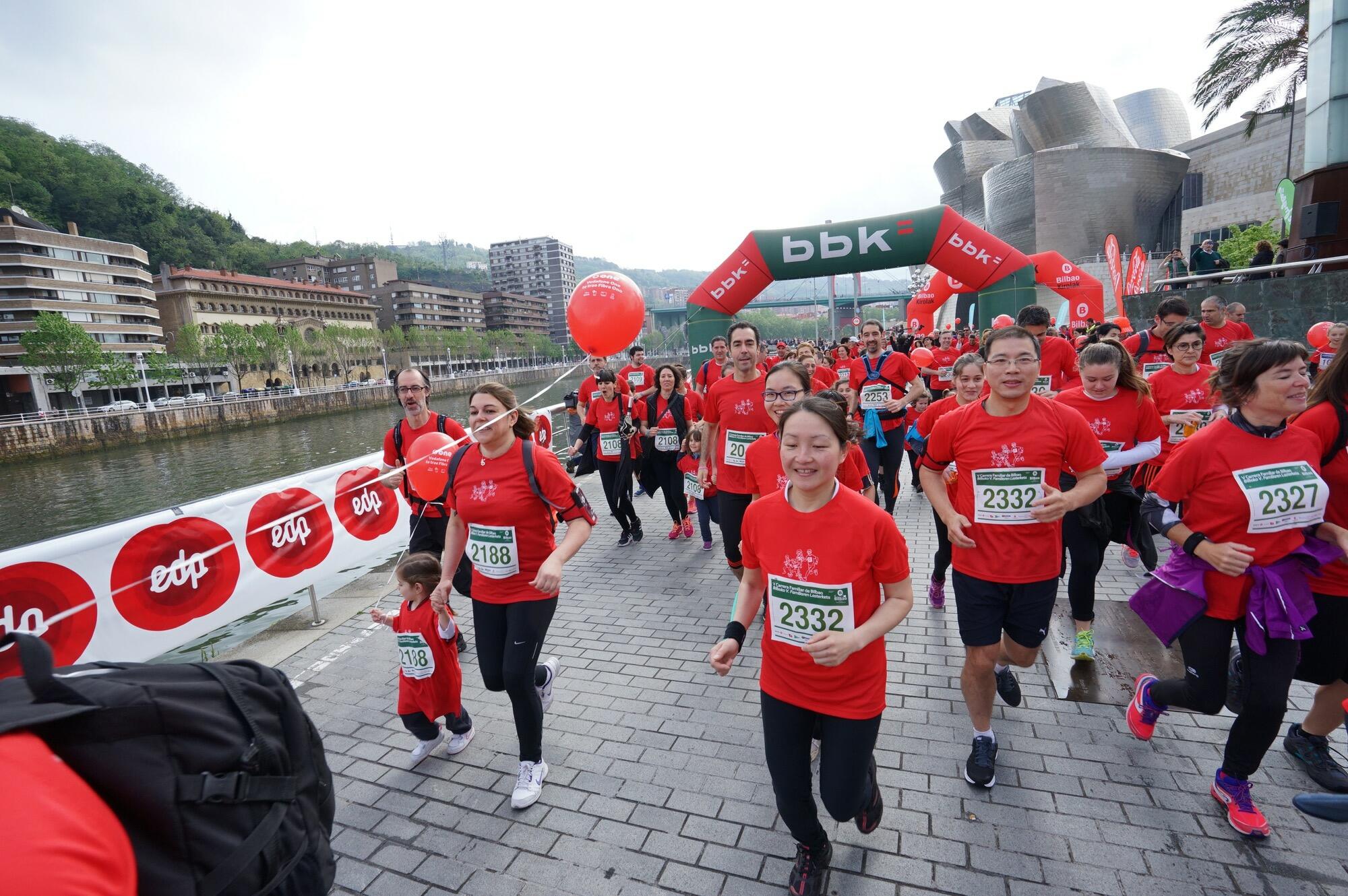 Foto 25 de la Carrera Familiar de Bilbao 2016