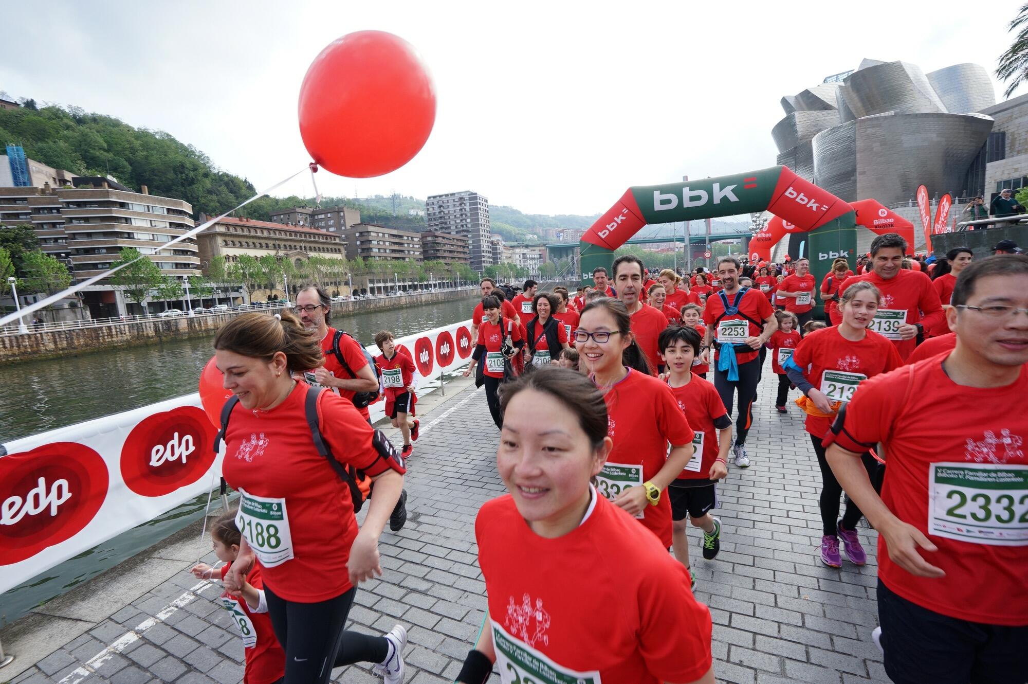 Foto 27 de la Carrera Familiar de Bilbao 2016