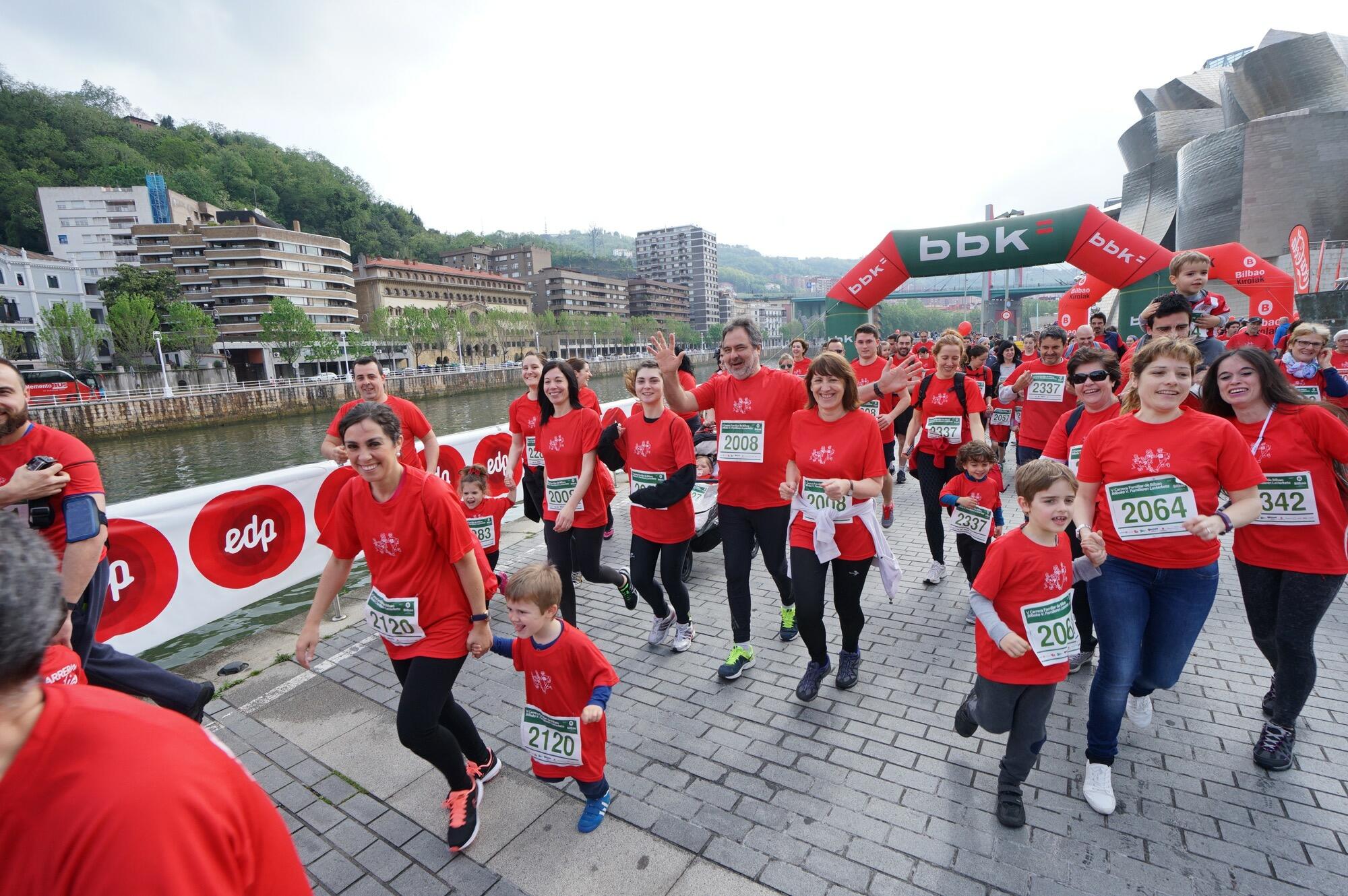 Foto 190 de la Carrera Familiar de Bilbao 2016