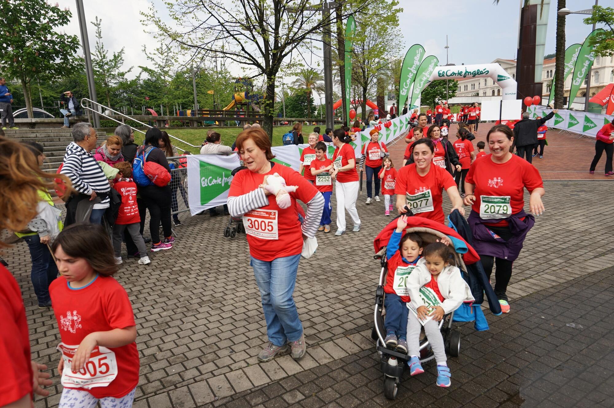 Foto 550 de la Carrera Familiar de Bilbao 2016