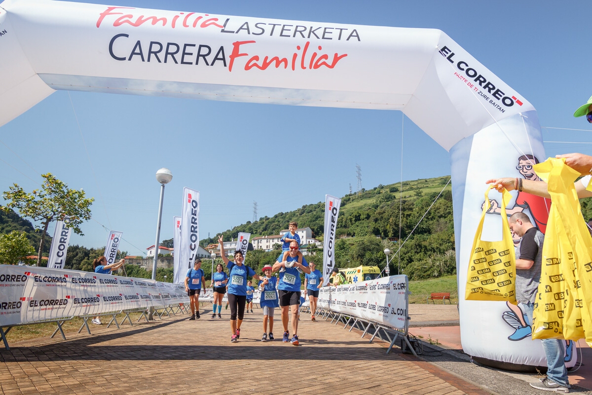 Foto 180 de la Carrera Familiar de Zierbena 2019